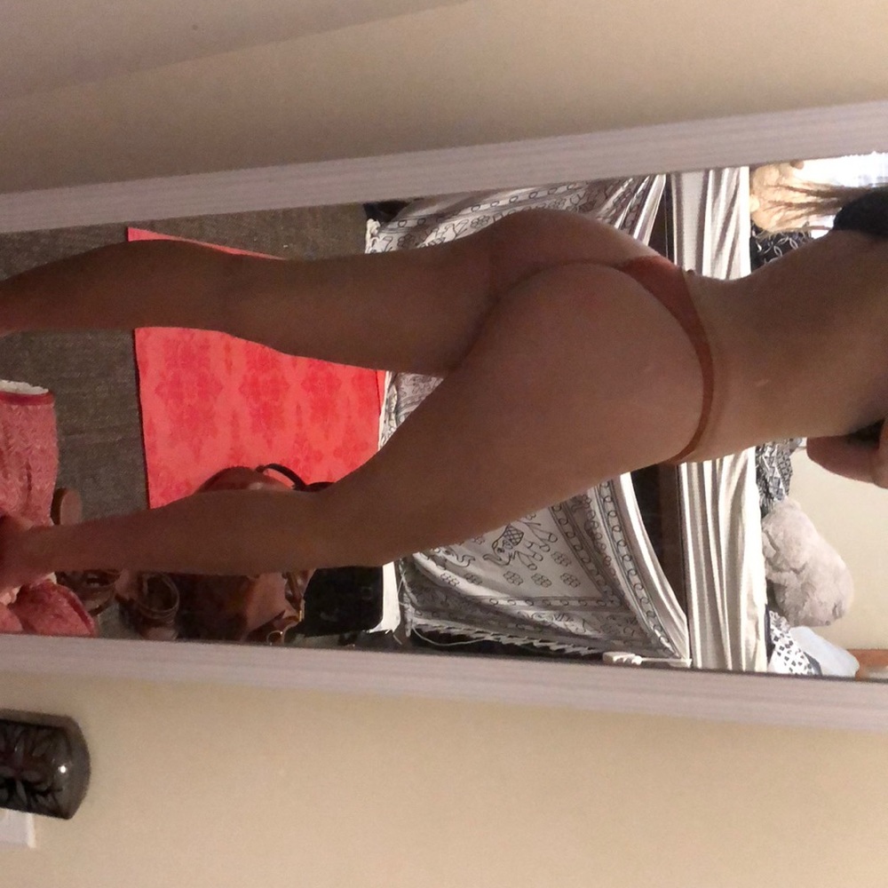 Acacia Li Hing Mui Mānoa Bottoms size small